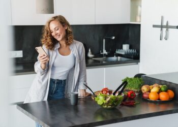 smiling woman wearing casual clothes