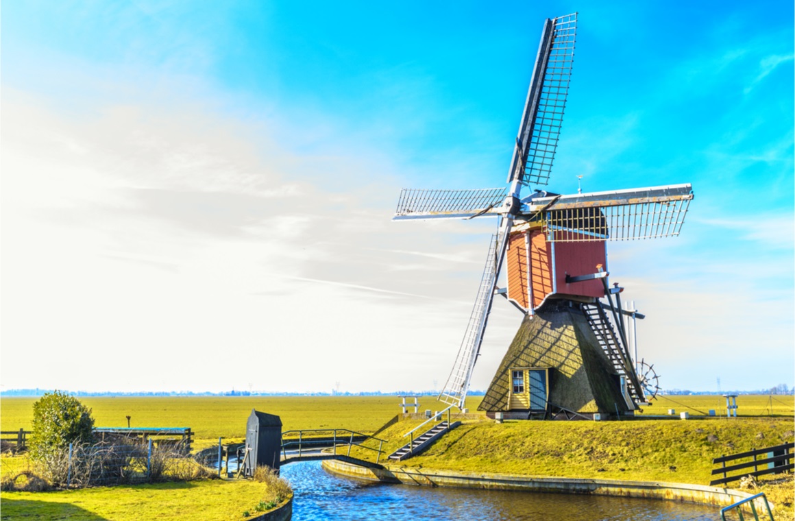 smock mill in dutch