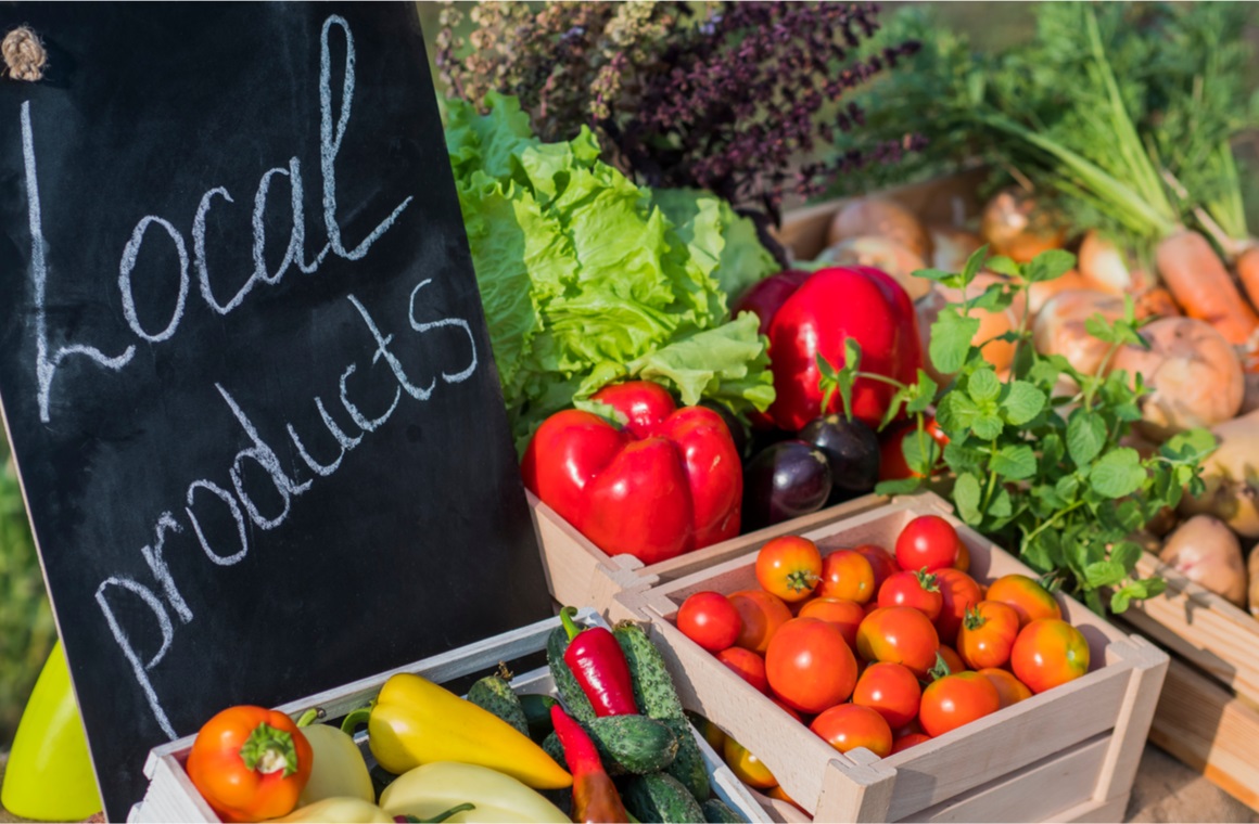 counter with fresh vegetables