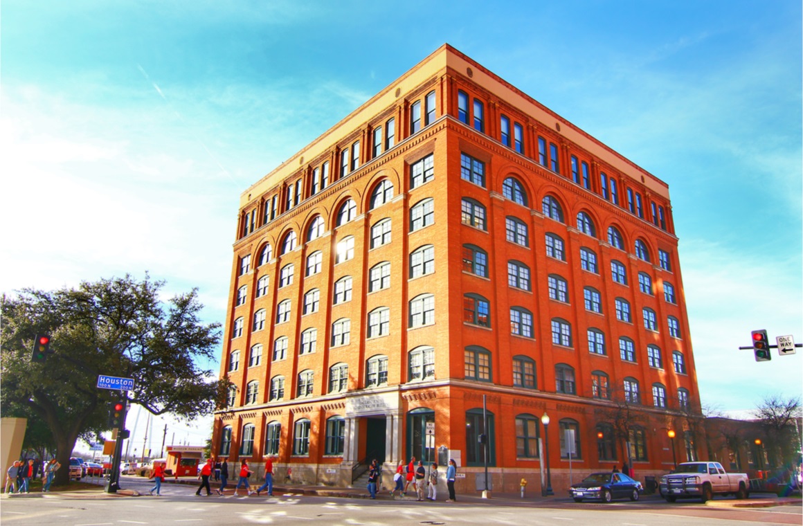 sixth floor museum in downtown dallas