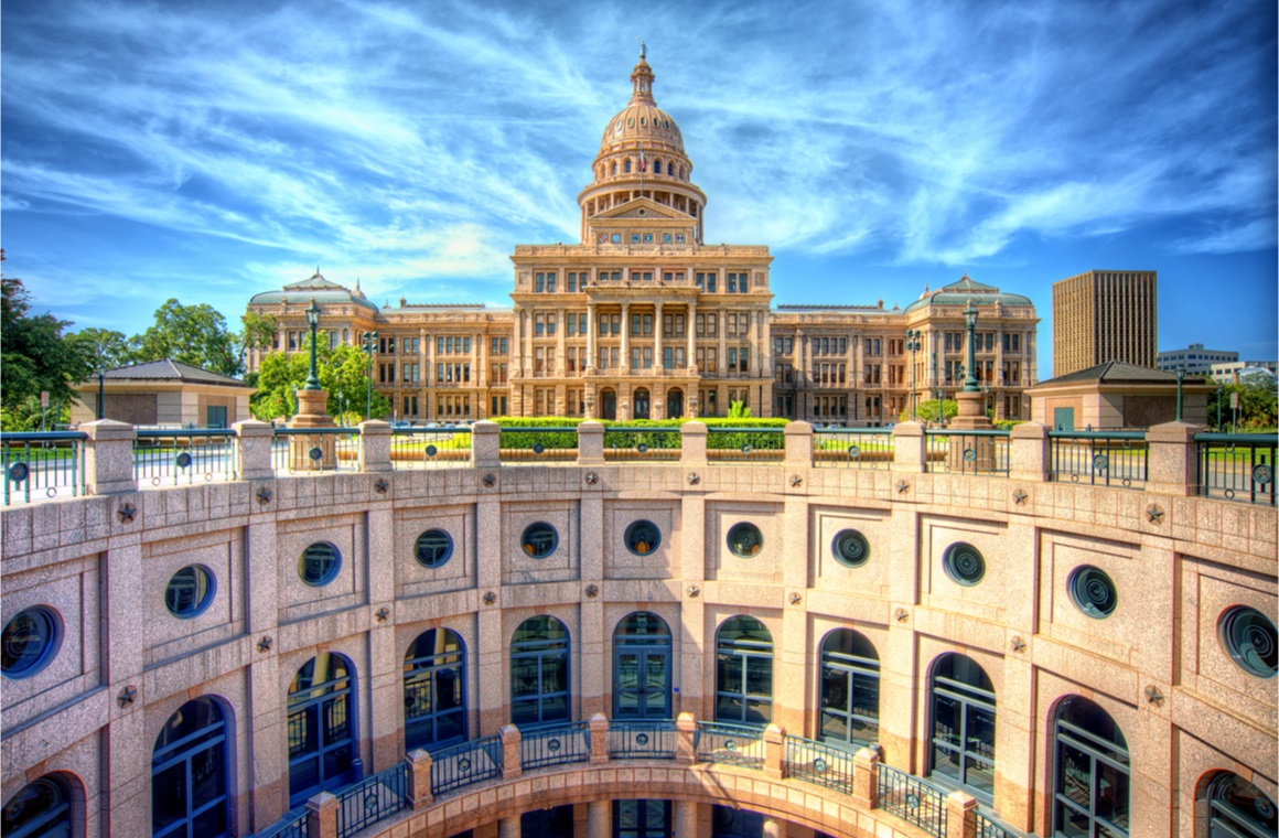 texas state capitol building in austin tx