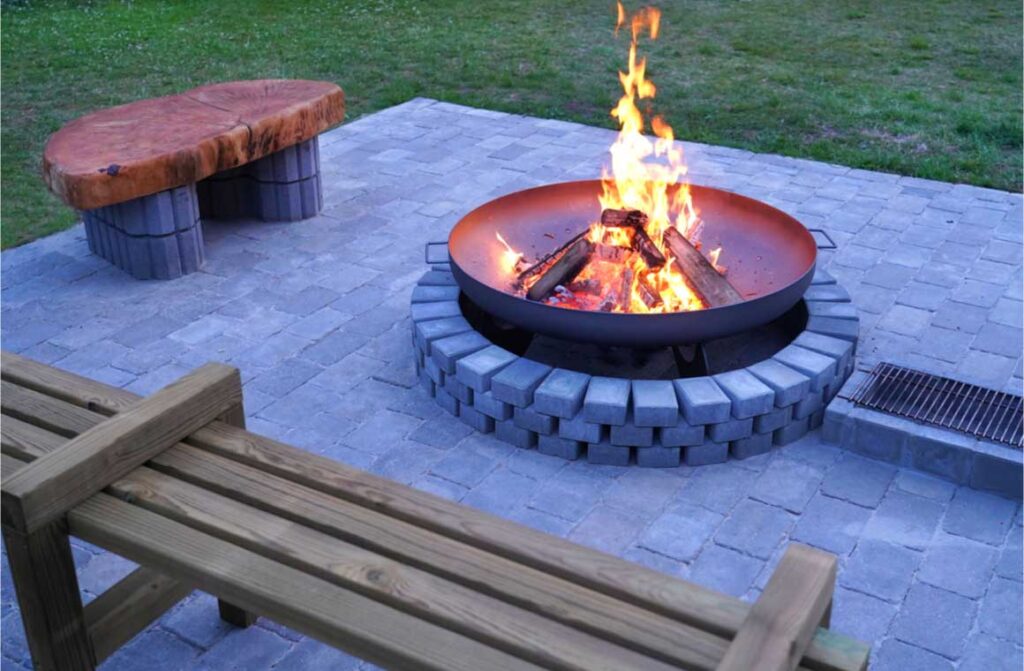 Iron fire pit burning place garden