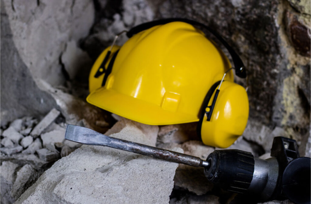 Electric hammer helmet hearing