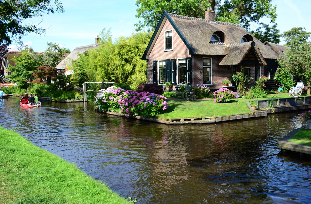 landscaping in netherlands july