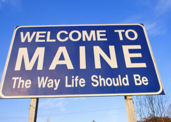 welcome to maine sign