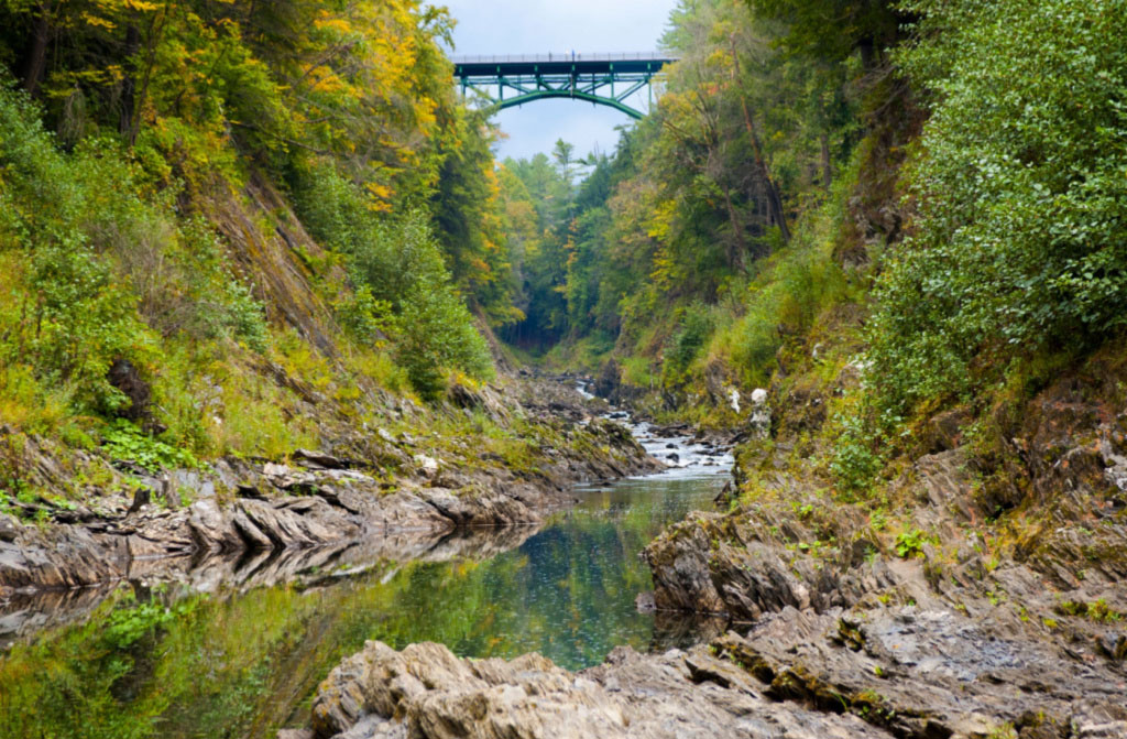 bridge over river in vermont