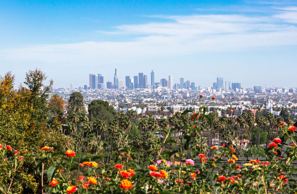 los angeles view on april