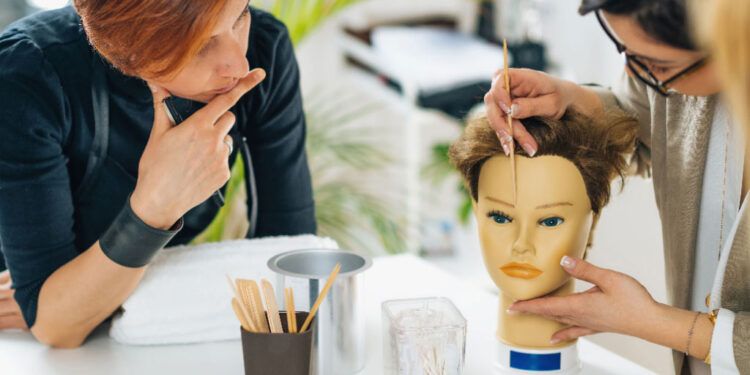 eyebrow make training part