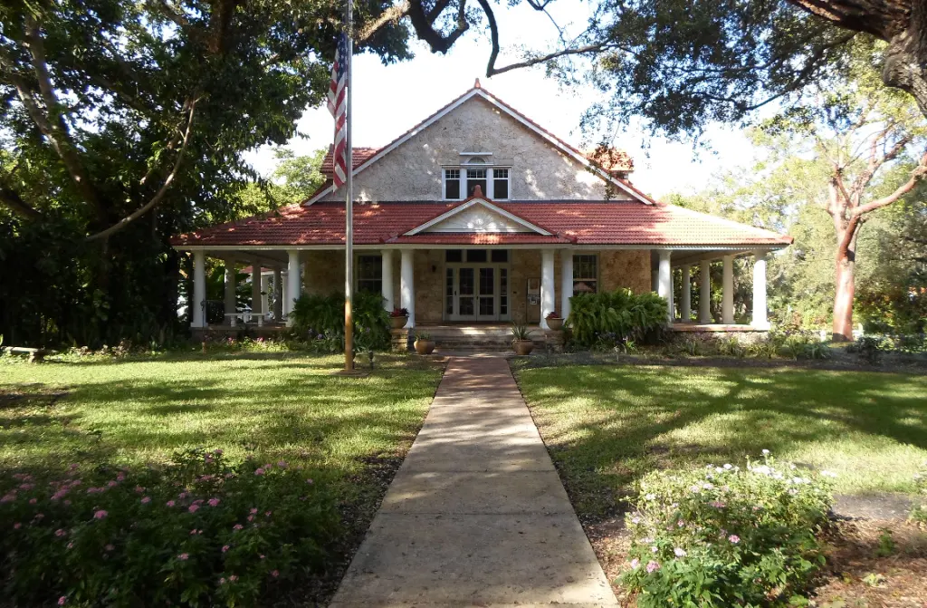 front house view coral gables