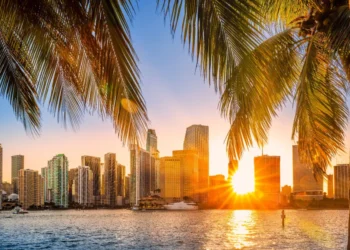 miami florida skyline sunbeams